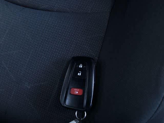 Thumbnail: 2025 Toyota RAV4 - 32