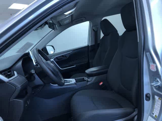 Thumbnail: 2025 Toyota RAV4 - 18