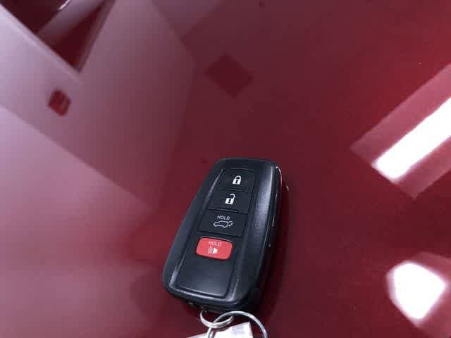 Thumbnail: 2022 Toyota RAV4 - 33