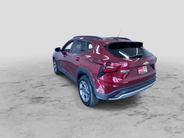 Thumbnail: 2025 Chevrolet Trax - 8