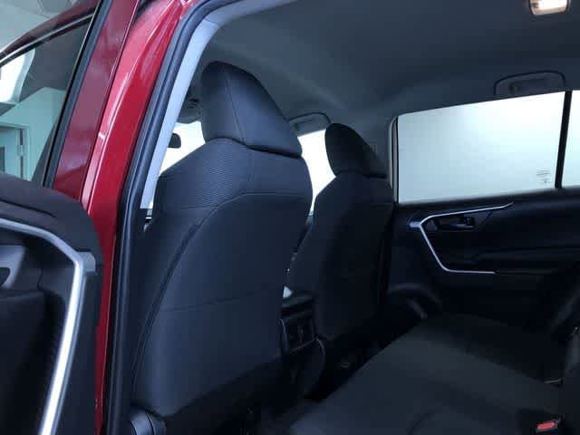 Thumbnail: 2021 Toyota RAV4 - 19