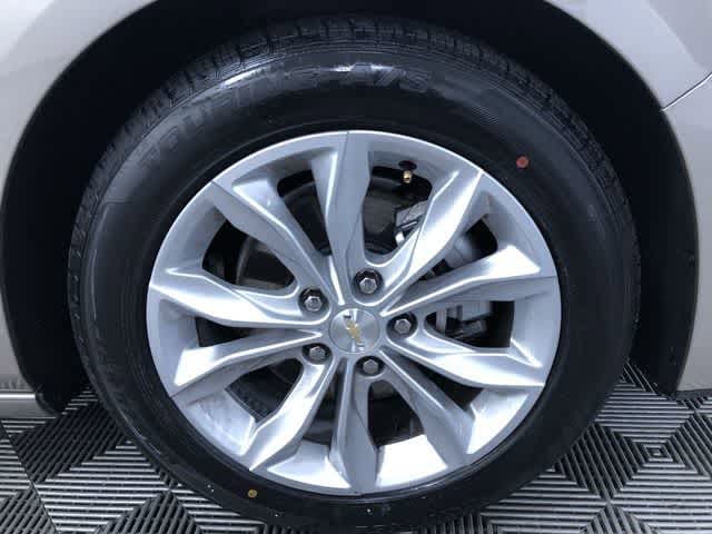 Thumbnail: 2024 Chevrolet Malibu - 17