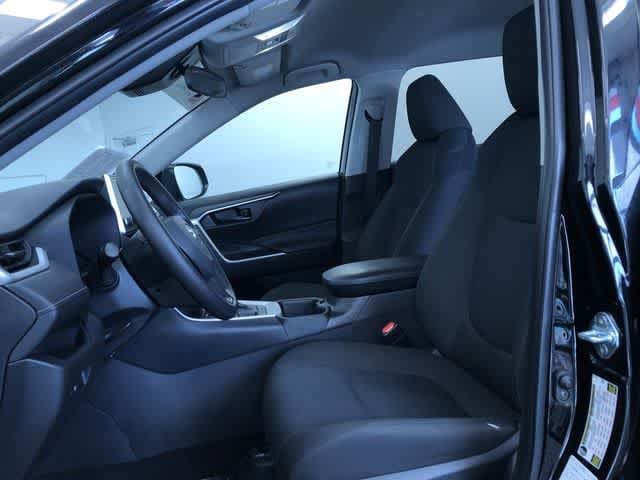 Thumbnail: 2025 Toyota RAV4 - 17