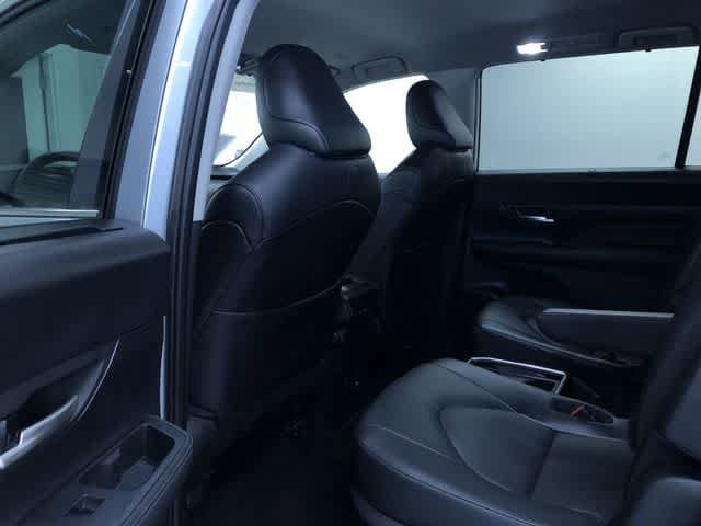 Thumbnail: 2025 Toyota Grand Highlander - 21