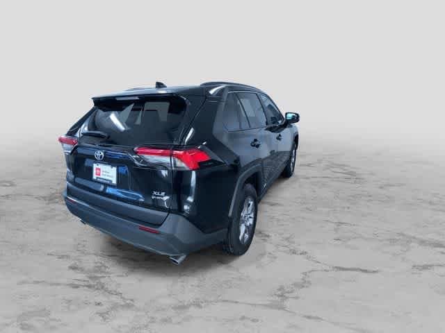Thumbnail: 2025 Toyota RAV4 - 9