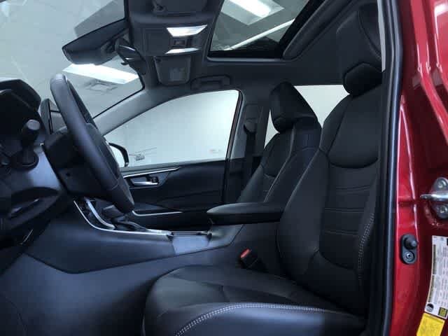 Thumbnail: 2025 Toyota RAV4 - 10