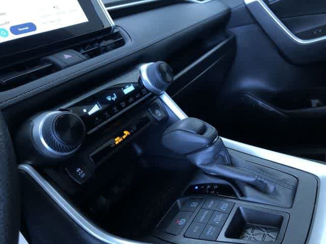 Thumbnail: 2025 Toyota RAV4 - 29