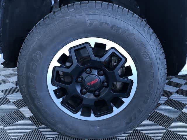 Thumbnail: 2024 Toyota Tacoma - 10
