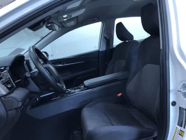 Thumbnail: 2025 Toyota Camry - 19