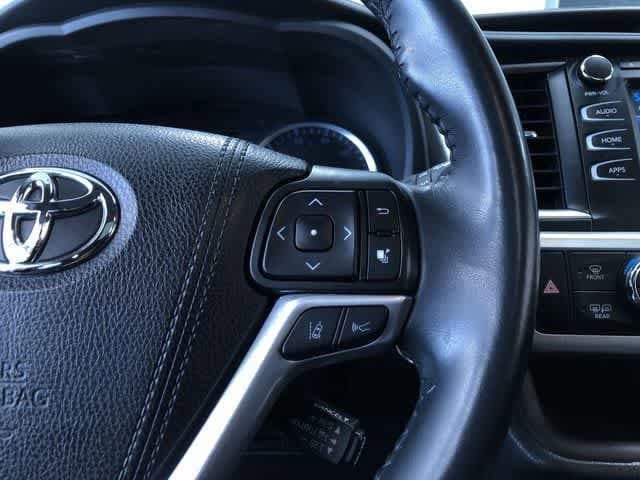 Thumbnail: 2019 Toyota Highlander - 35