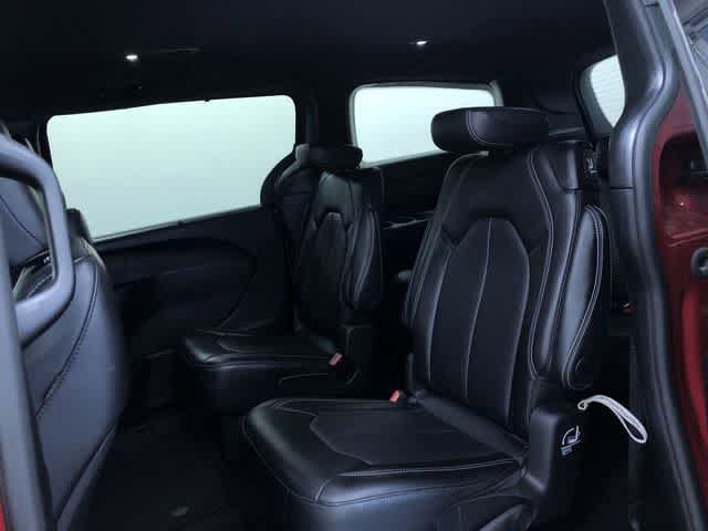 Thumbnail: 2025 Chrysler Pacifica - 21