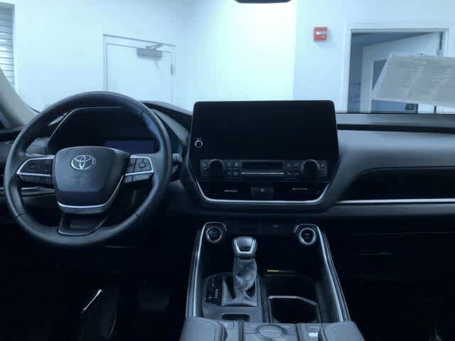 Thumbnail: 2025 Toyota Grand Highlander - 18