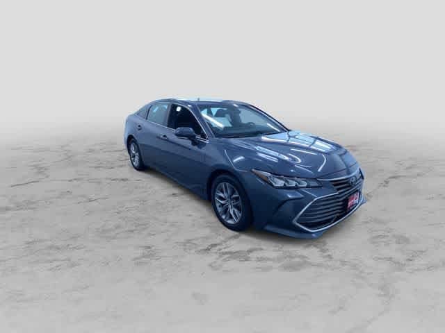 Thumbnail: 2020 Toyota Avalon - 3