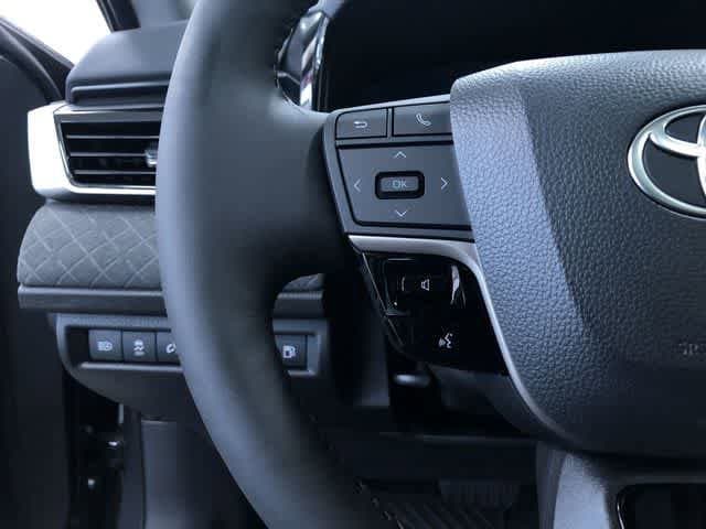 Thumbnail: 2025 Toyota Camry - 25