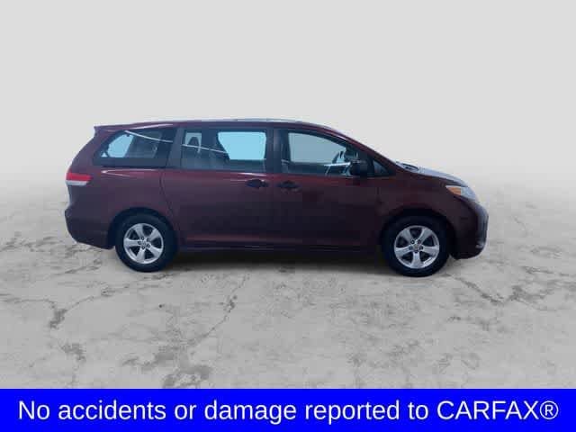 Thumbnail: 2012 Toyota Sienna - 2