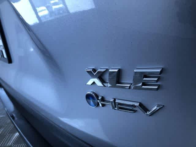 Thumbnail: 2025 Toyota RAV4 - 15