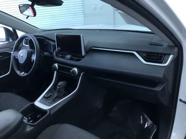 Thumbnail: 2025 Toyota RAV4 - 24