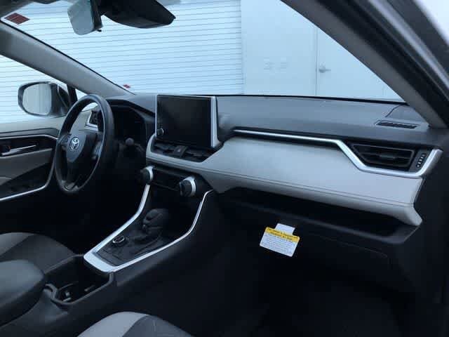 Thumbnail: 2025 Toyota RAV4 - 15