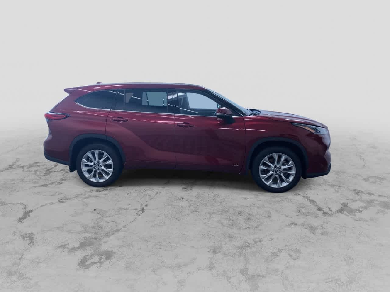 Thumbnail: 2022 Toyota Highlander - 2