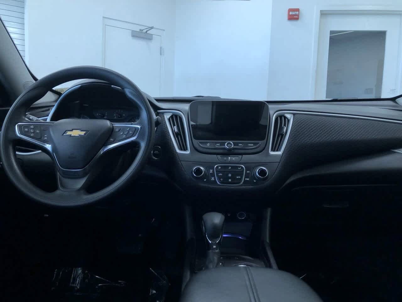 Thumbnail: 2024 Chevrolet Malibu - 17