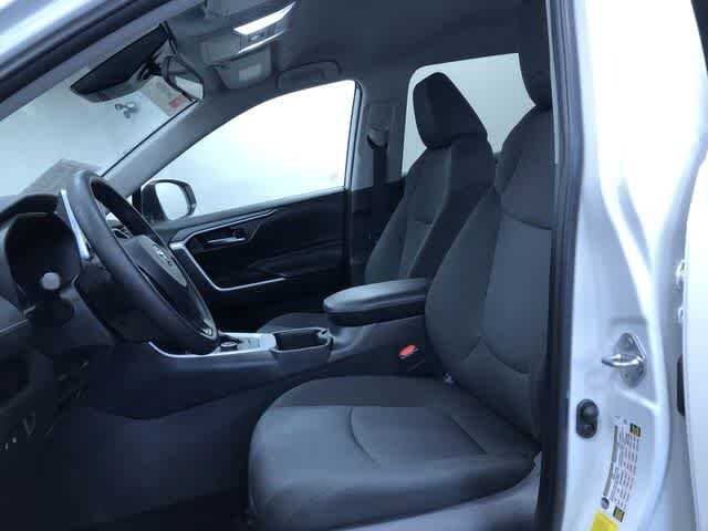 Thumbnail: 2025 Toyota RAV4 - 9