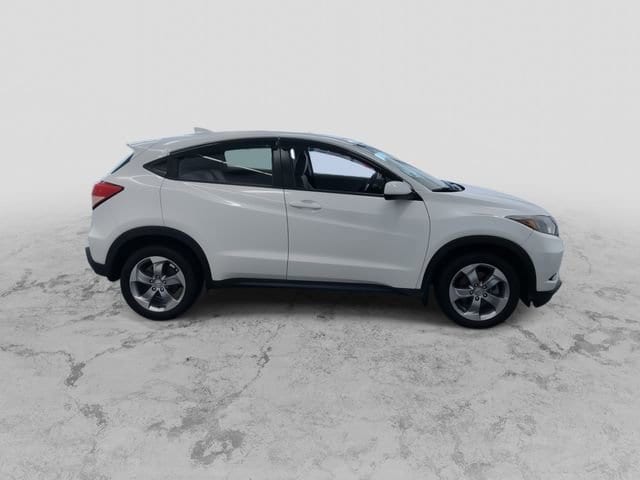 Used 2018 Honda HR-V LX with VIN 3CZRU6H3XJM724297 for sale in West Allis, WI