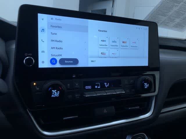 Thumbnail: 2025 Toyota Grand Highlander - 28