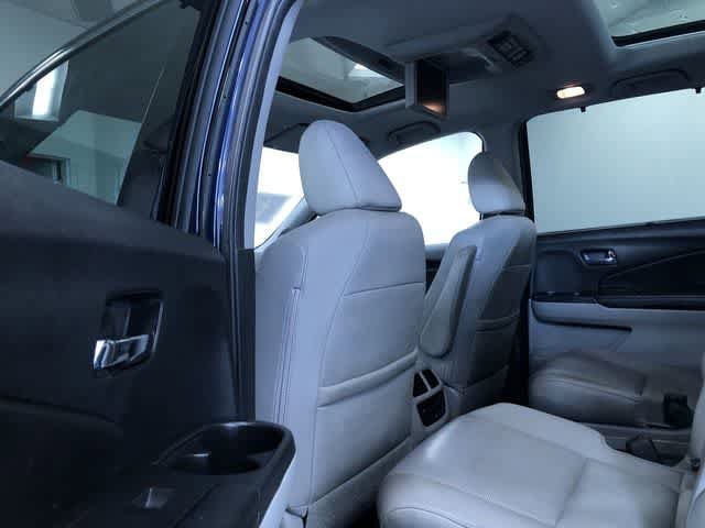 Thumbnail: 2016 Honda Pilot - 19