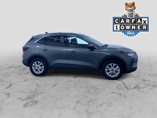 2024 Ford Escape Active photo 2