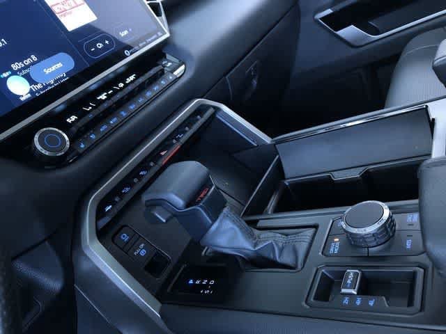 Thumbnail: 2024 Toyota Sequoia - 31