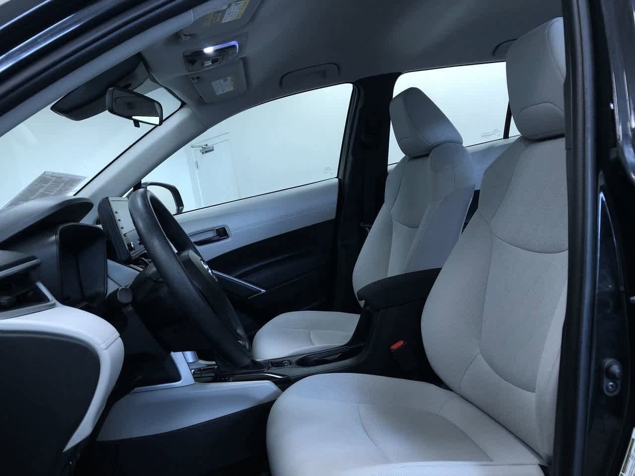 2022 Toyota Corolla Cross L 18