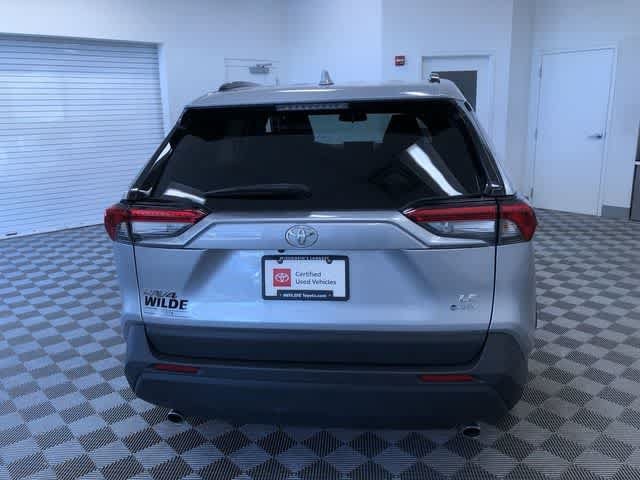 2025 Toyota RAV4 LE - Photo 13