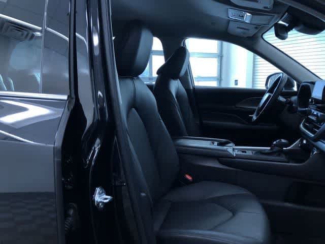 Thumbnail: 2025 Toyota Grand Highlander - 24