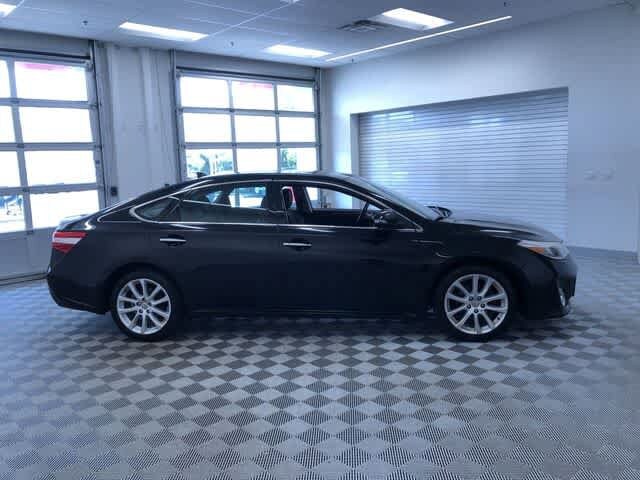 Thumbnail: 2014 Toyota Avalon - 36