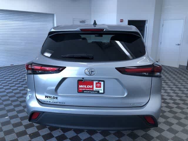 Thumbnail: 2024 Toyota Highlander - 15
