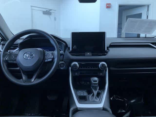 Thumbnail: 2025 Toyota RAV4 - 17