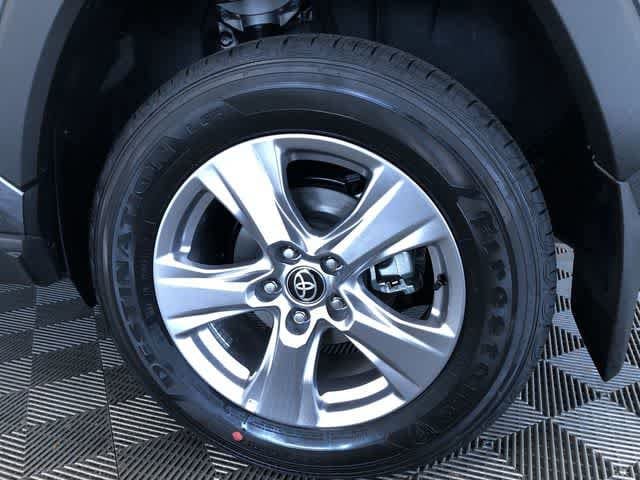 Thumbnail: 2025 Toyota RAV4 - 16