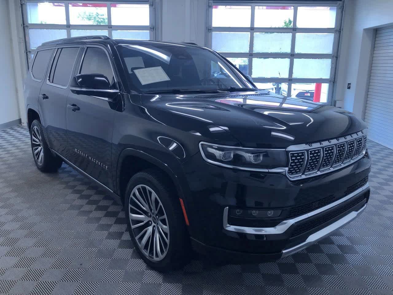 Thumbnail: 2022 Jeep Grand Wagoneer - 39