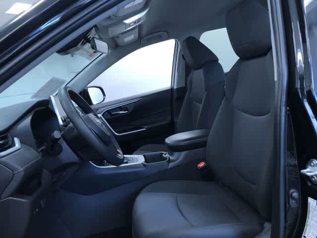 Thumbnail: 2025 Toyota RAV4 - 18