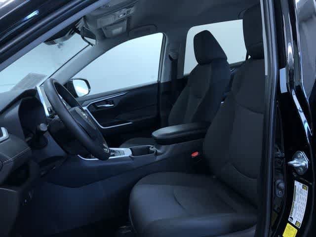 Thumbnail: 2025 Toyota RAV4 - 17