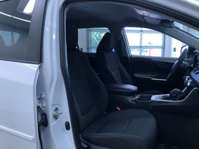 Thumbnail: 2019 Toyota RAV4 - 23