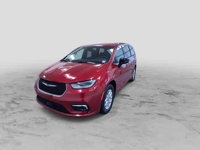 Thumbnail: 2025 Chrysler Pacifica - 6