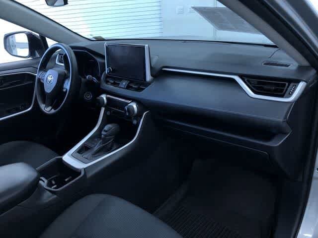 Thumbnail: 2025 Toyota RAV4 - 23