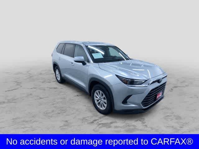 2025 Toyota Grand Highlander XLE photo 3