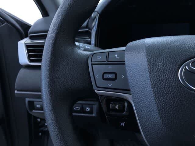 Thumbnail: 2025 Toyota Camry - 17