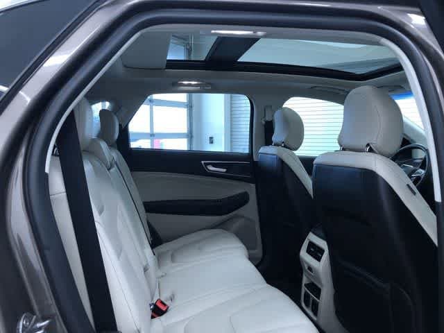 Thumbnail: 2019 Ford Edge - 22