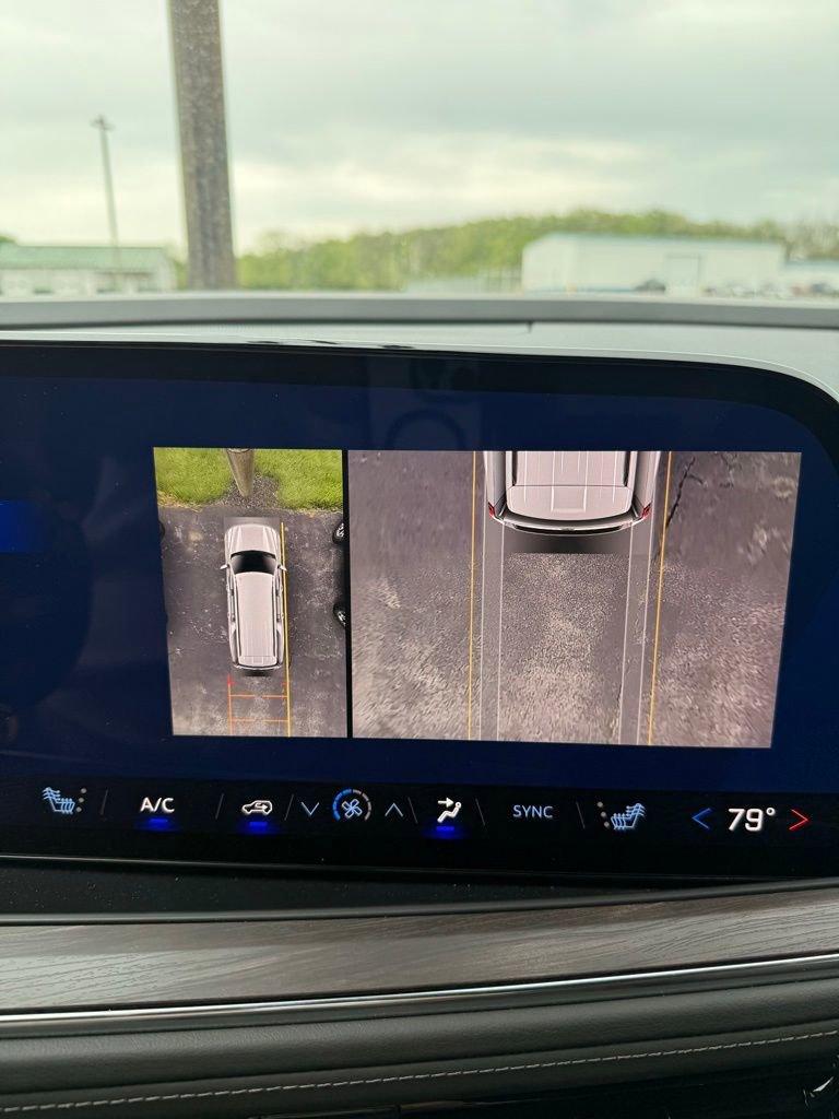 2026 Chevrolet Suburban LT - Photo 31
