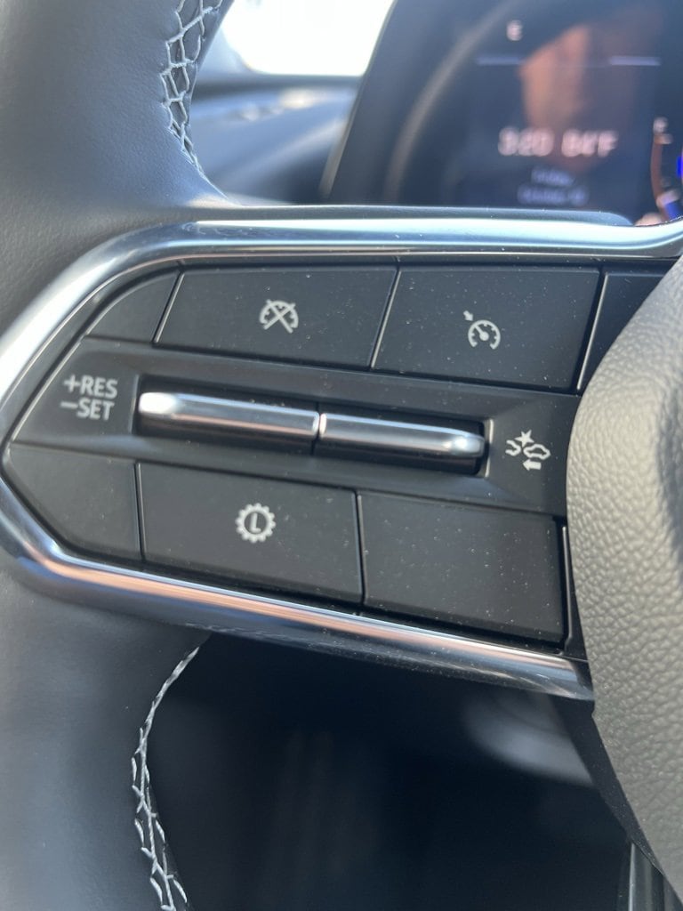 2025 Chevrolet Traverse LT - Photo 11
