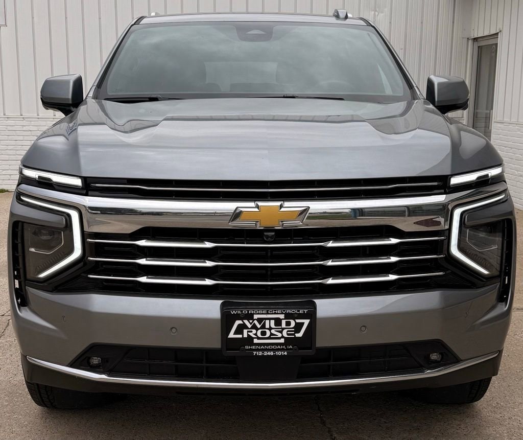 New 2026 Chevrolet Suburban LT SUV
