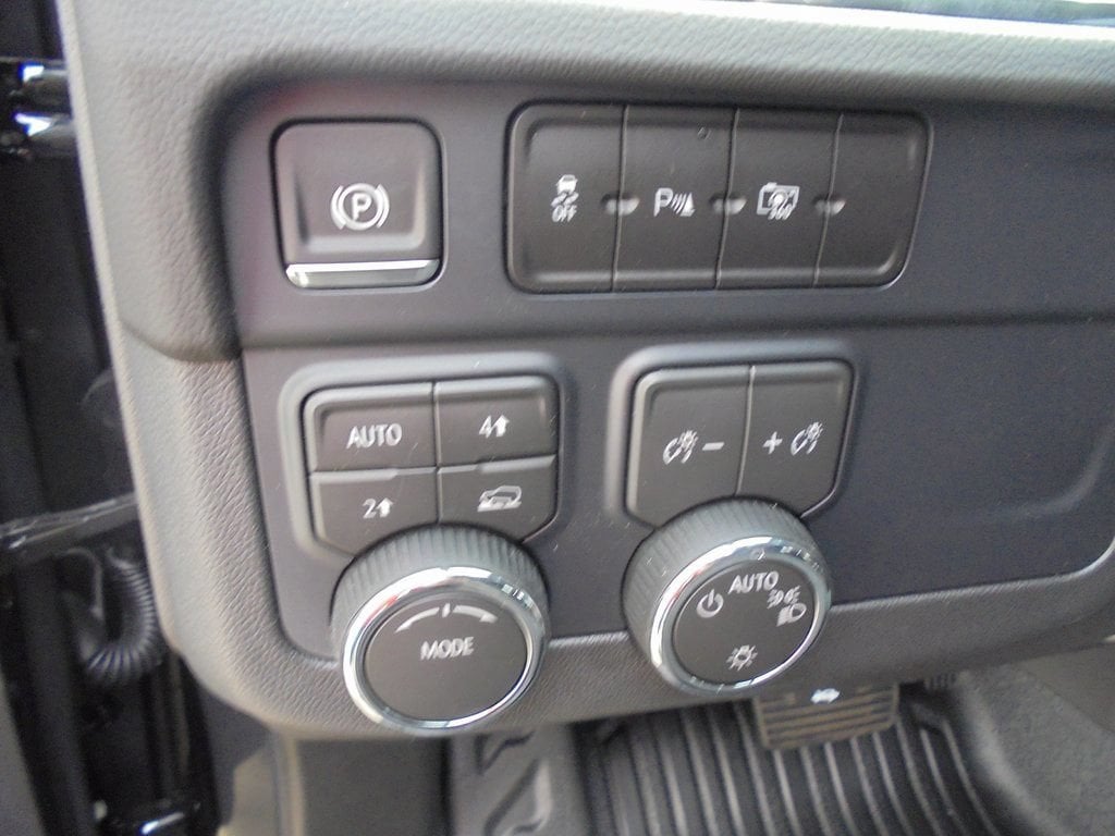 2026 Chevrolet Tahoe Fleet - Photo 13